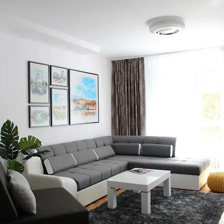 Ramonda - New Apartman *